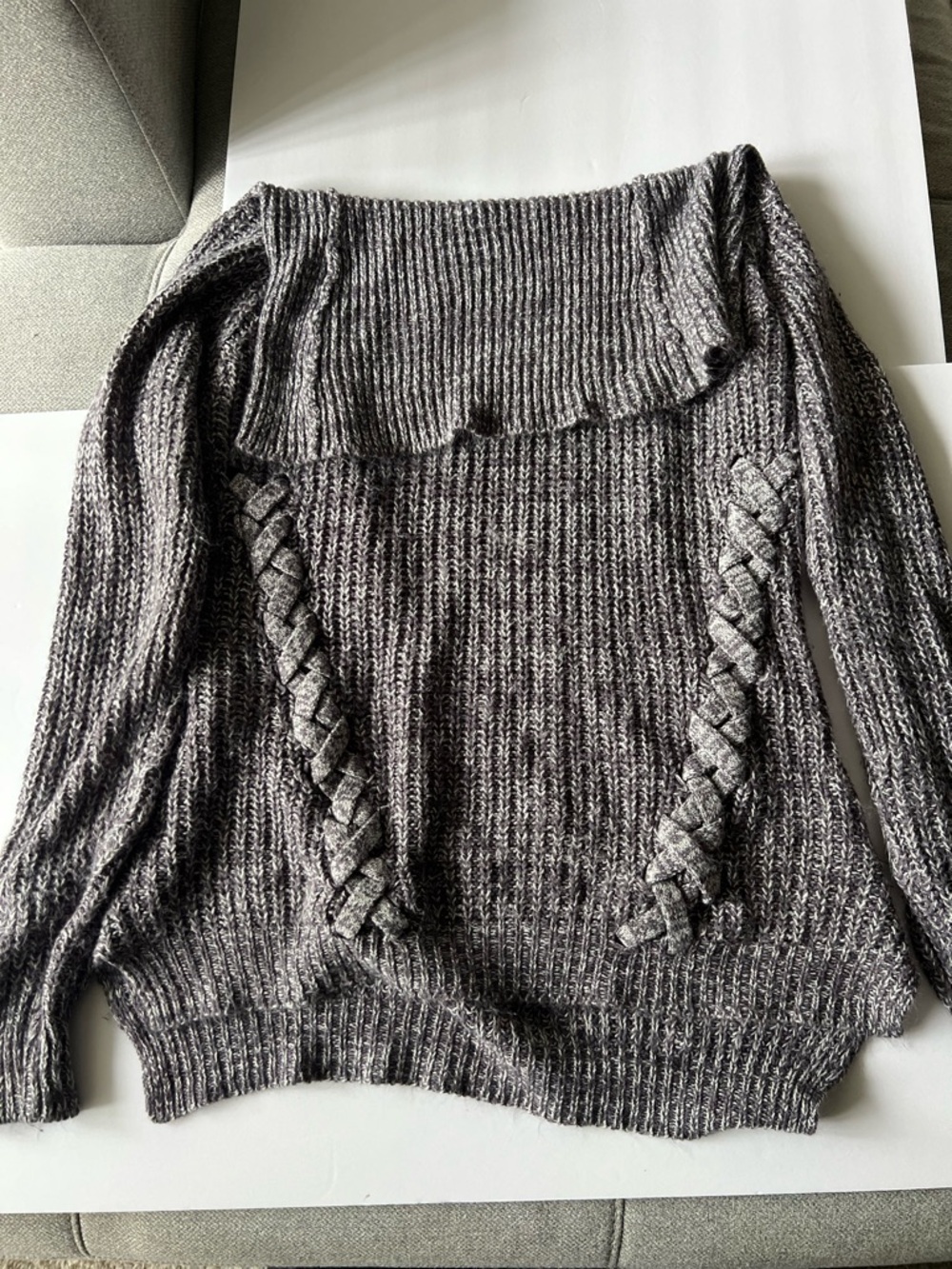 Derek Heart Off-the-Shoulder Cable Accent Sweater - Gray